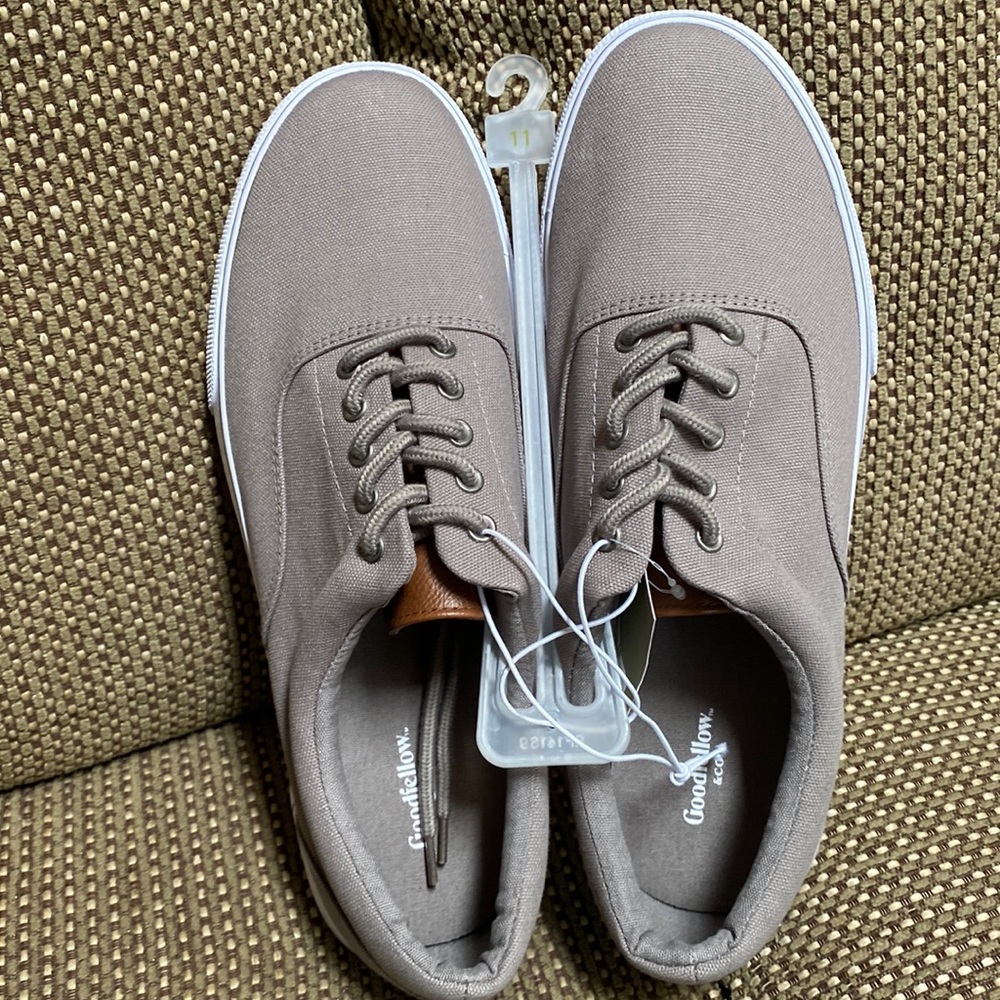 Mens sneaker target brand size 11